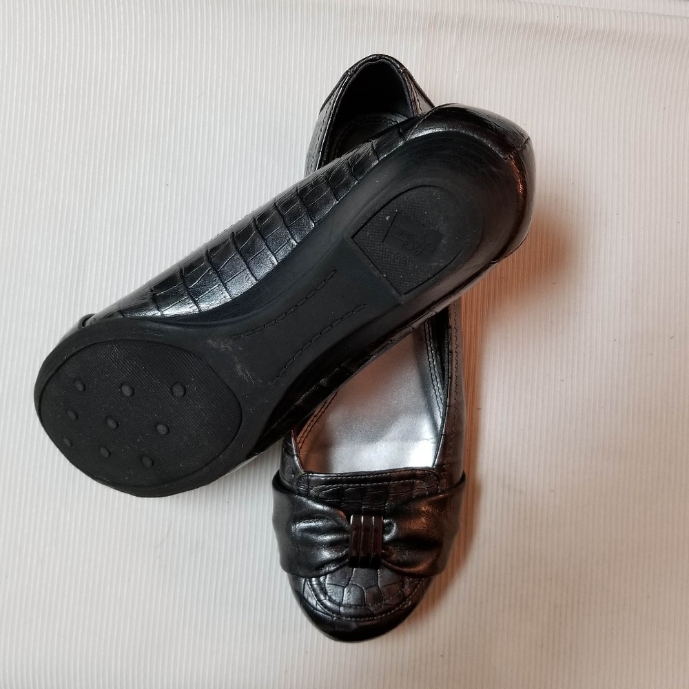 Loafers - Picture 2 of 3